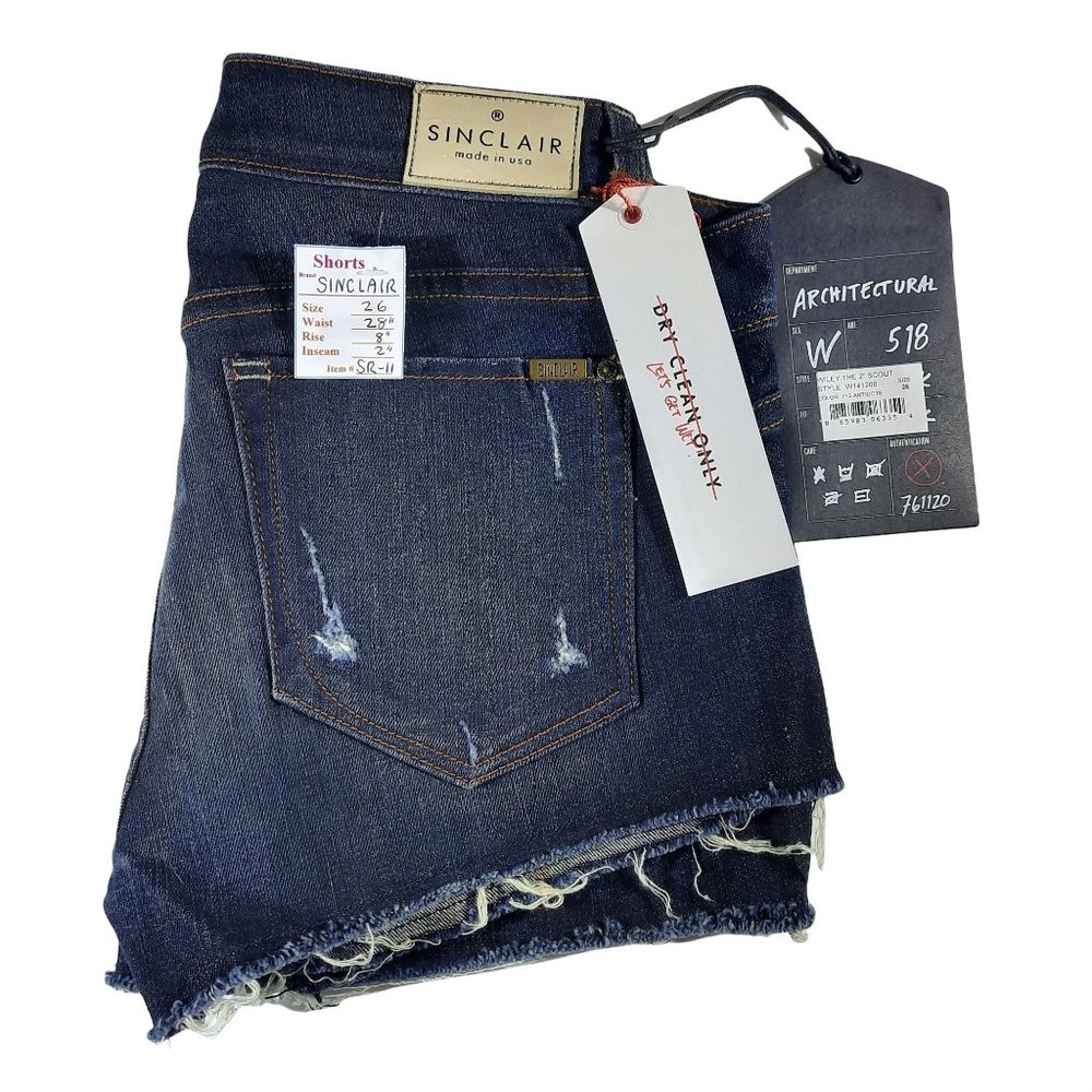 NWT Women's Shorts Size 26